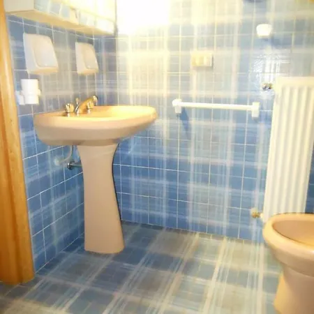 بيت للعطل Charming Seaview In The Hills Leivi