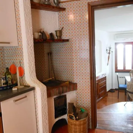 بيت للعطل Charming Seaview In The Hills Leivi