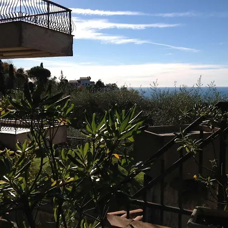 Charming Seaview In The Hills بيت للعطل